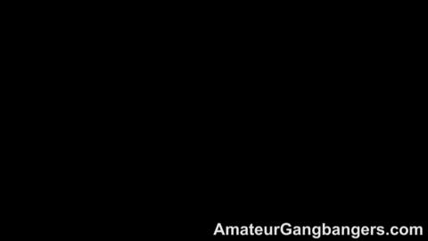 27072